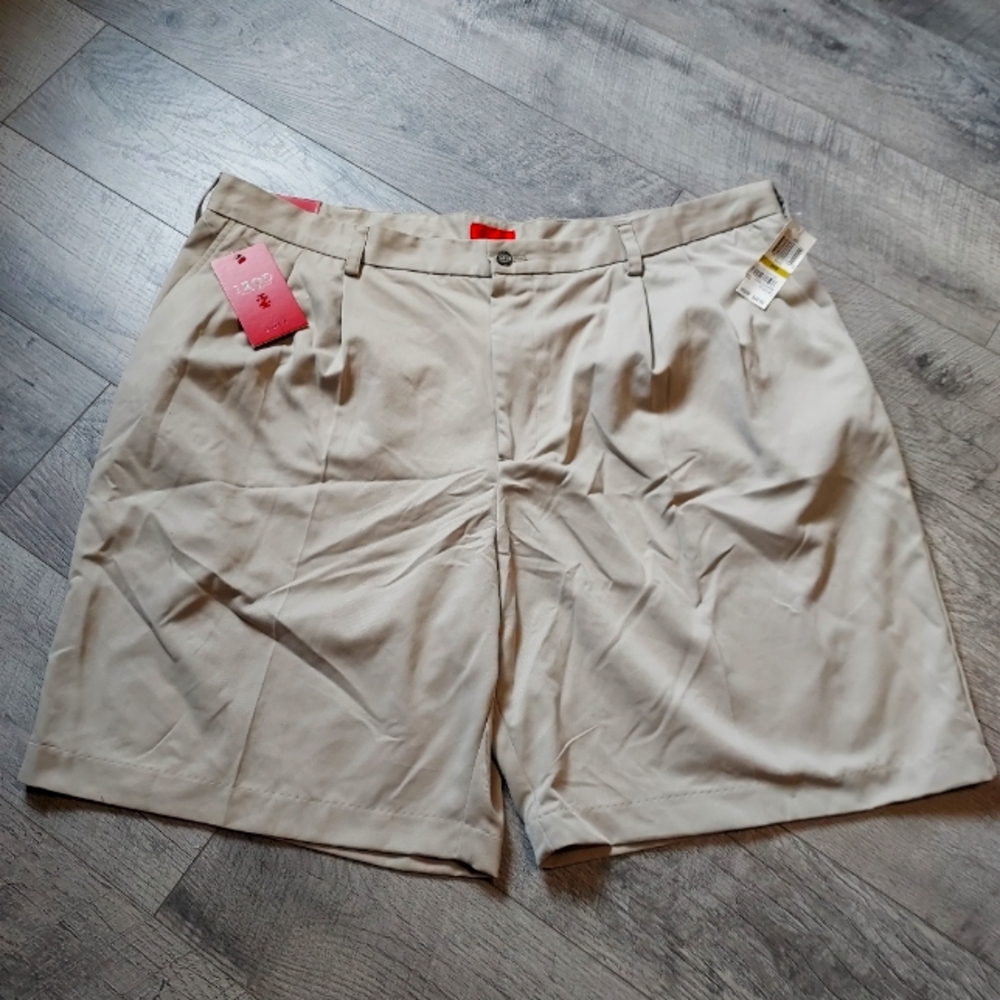 NWT Men's Izod Khaki Golf Shorts Size 44